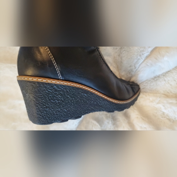 Wedge Winter Boots - Picture 3 of 7